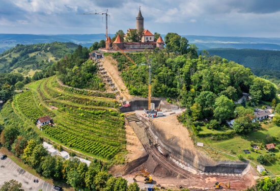 El ascensor inclinado mejora el acceso al castillo de Leuchtenburg